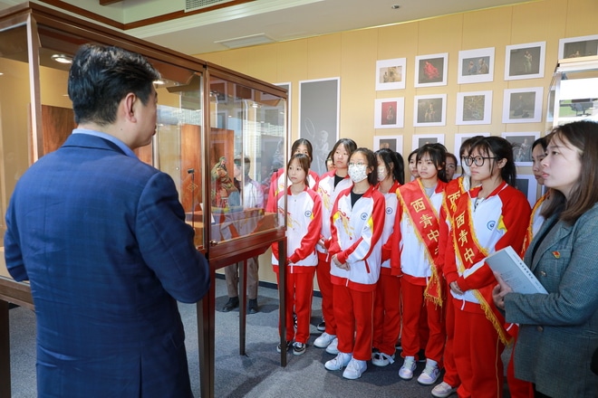 Xiqing District Secondary Vocational School held the unveiling ceremony of “Zhang Yuchuan Study Room”