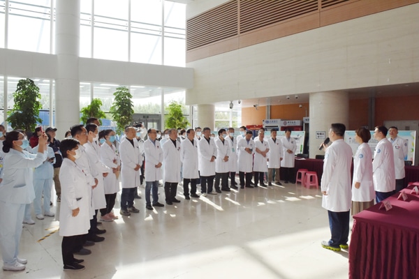 Tianjin Huanhu Hospital held a large-scale free clinic activity of “Multidisciplinary experts face-to-face and join hands to solve your problems” National Cancer Prevention and Propaganda Week