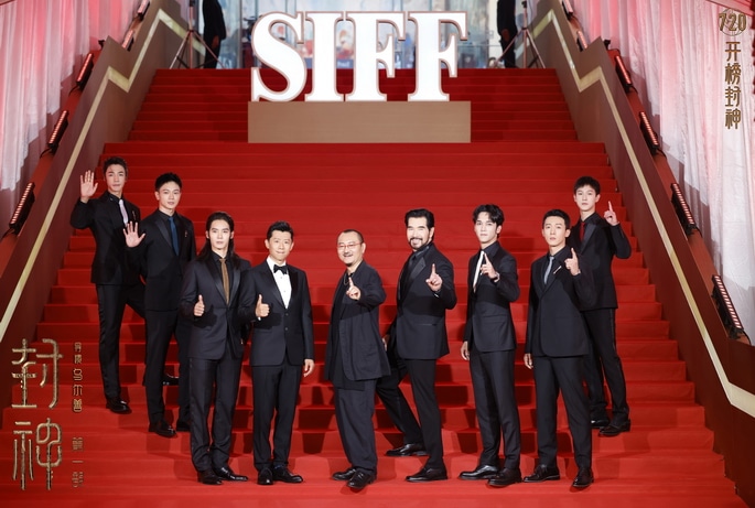 The crew of the movie “Fengshen Part I” appeared on the red carpet of the Shanghai International Film Festival “Five Elements and Five Colors” details are ingenious