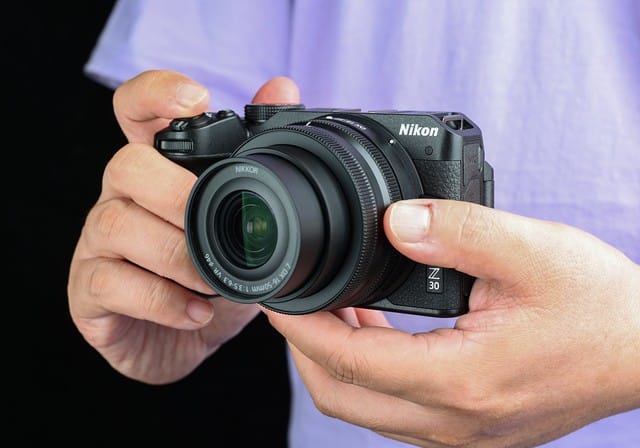 Comprehensive performance, low price Nikon ultra-portable mirrorless camera Z 30 purchase strategy