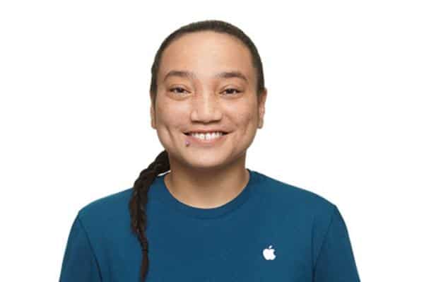 Apple’s “braids” customer service caused controversy, and the picture still exists on the official website